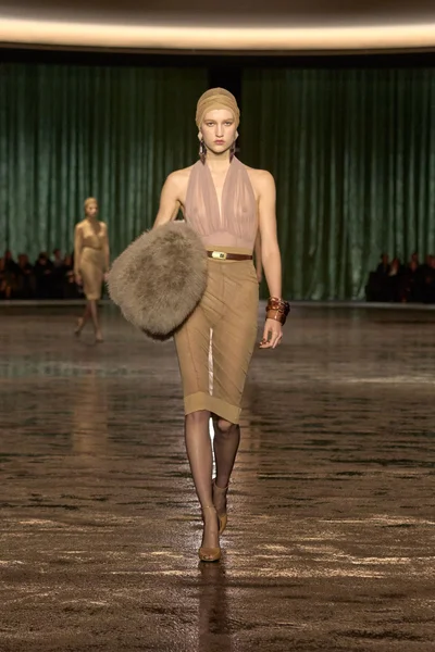 Look 36